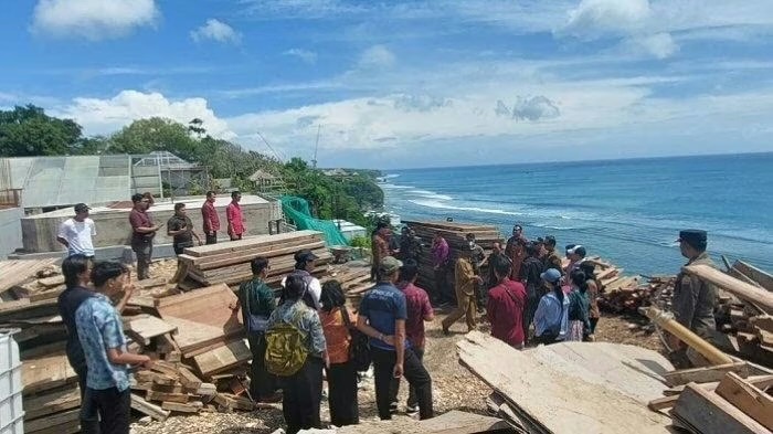 Bingin beach demolition bali